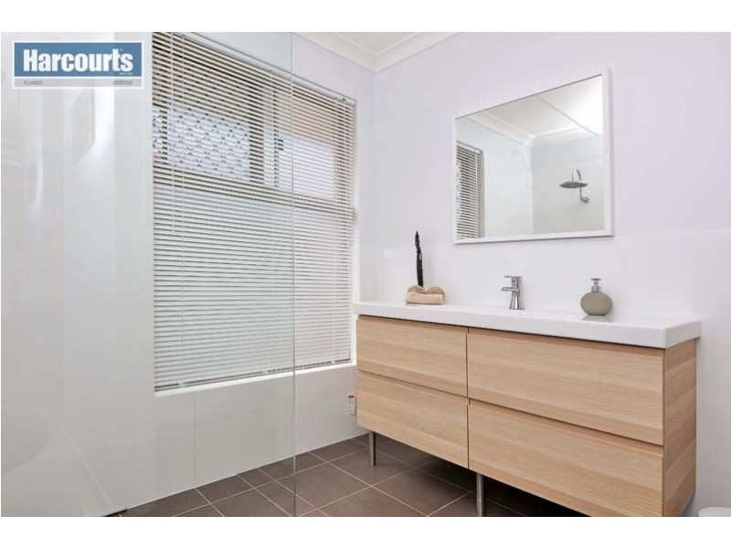 4 Arbroath Circle, Kinross WA 6028