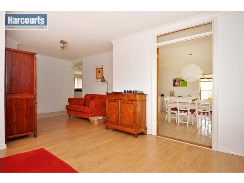 4 Arbroath Circle, Kinross WA 6028