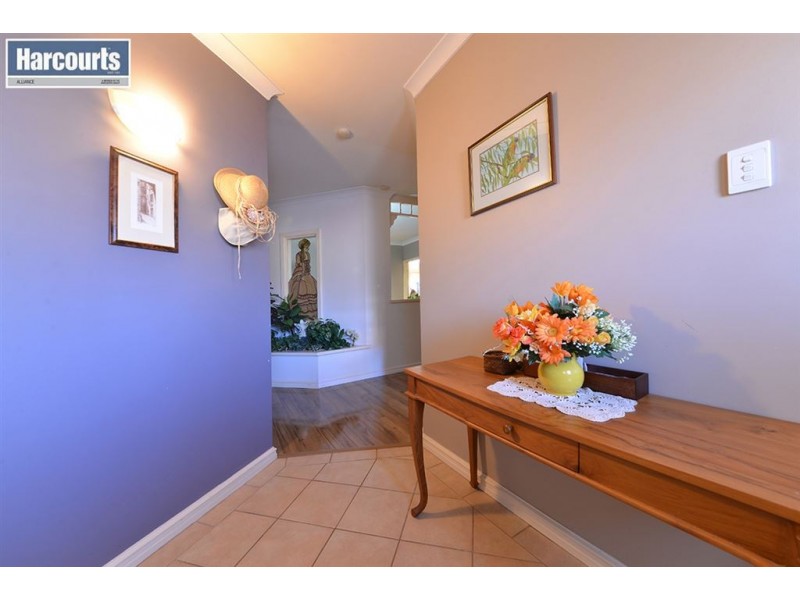 46 Fleetwood Circle, Woodvale WA 6026