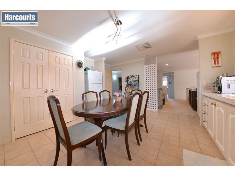 46 Fleetwood Circle, Woodvale WA 6026