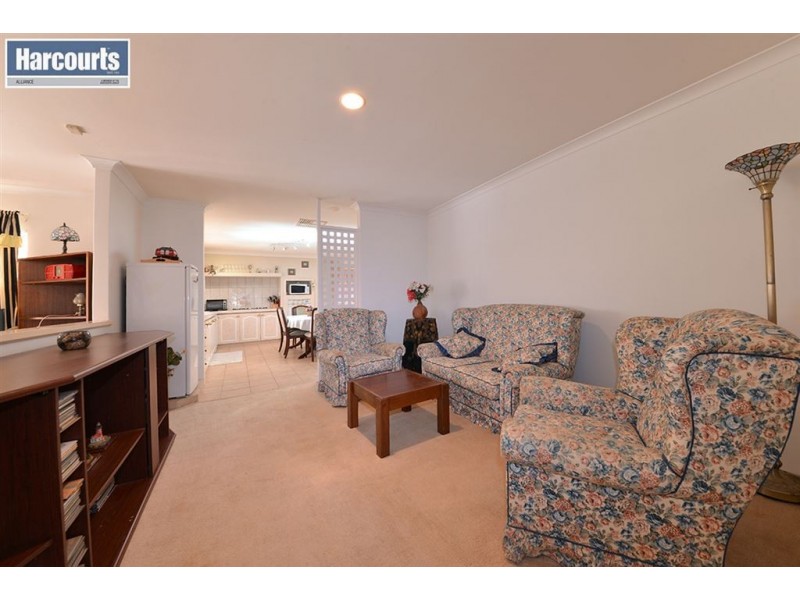 46 Fleetwood Circle, Woodvale WA 6026