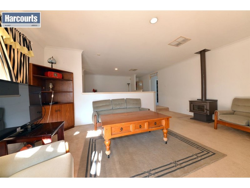 46 Fleetwood Circle, Woodvale WA 6026