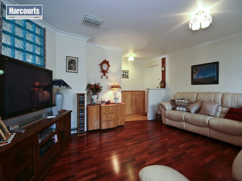 10 Brunel Court, Currambine WA 6028