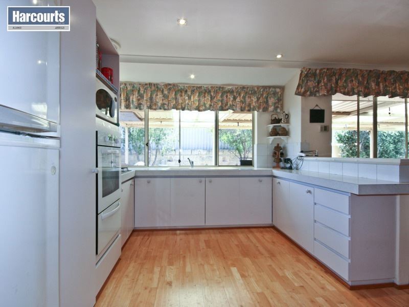 10 Brunel Court, Currambine WA 6028