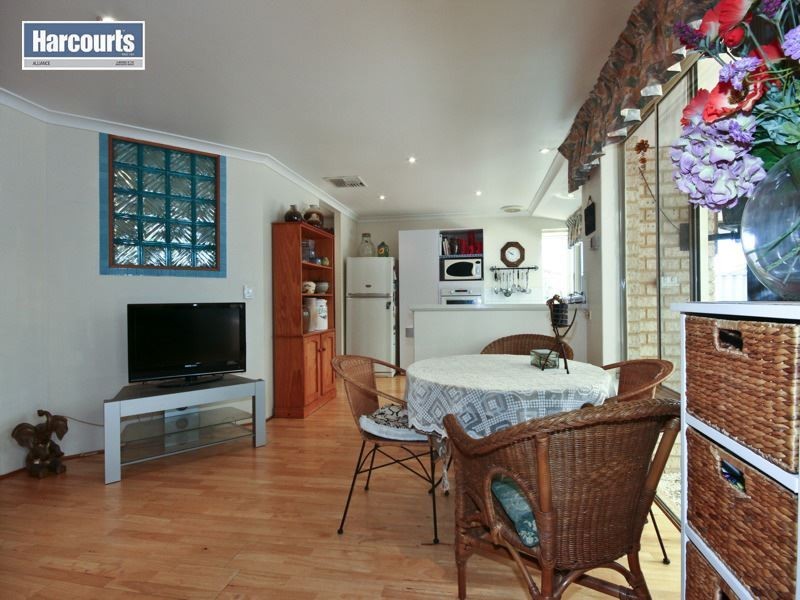 10 Brunel Court, Currambine WA 6028