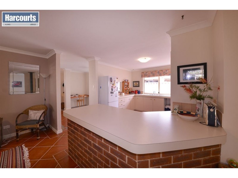 2 Yale Lane, Currambine WA 6028