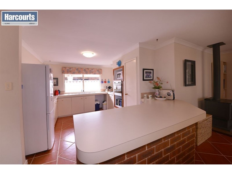 2 Yale Lane, Currambine WA 6028