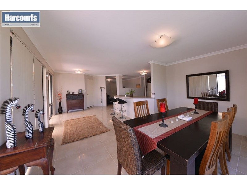 15 Elderiana Link, Banksia Grove WA 6031