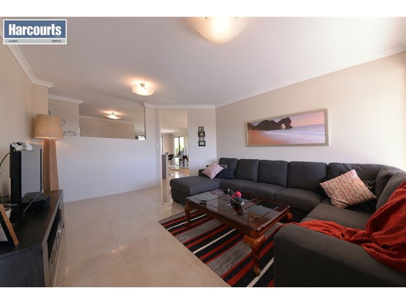 15 Elderiana Link, Banksia Grove WA 6031