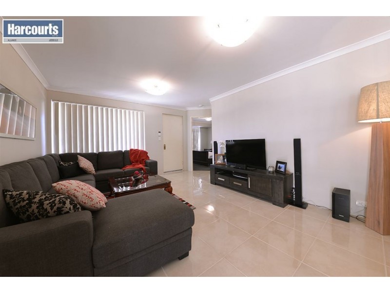 15 Elderiana Link, Banksia Grove WA 6031