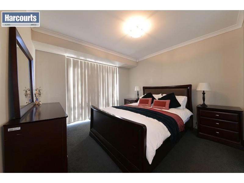 15 Elderiana Link, Banksia Grove WA 6031