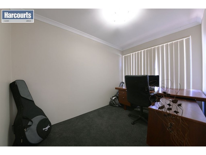 15 Elderiana Link, Banksia Grove WA 6031