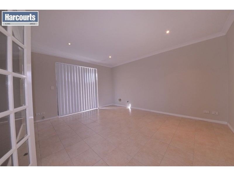 1/21 Narrung Way, Nollamara WA 6061