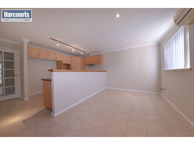 1/21 Narrung Way, Nollamara WA 6061