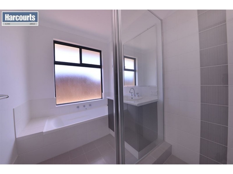 30 Manningtree Approach, Butler WA 6036