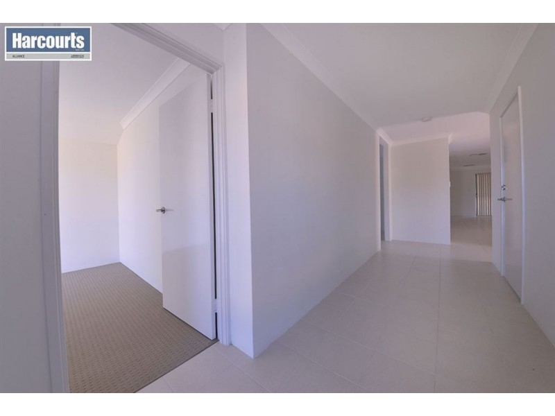 30 Manningtree Approach, Butler WA 6036