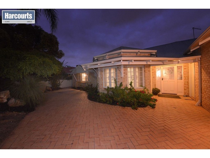 6 Dux Court, Duncraig WA 6023