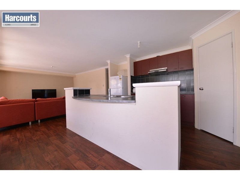 14 Stanbroke Turn, Carramar WA 6031