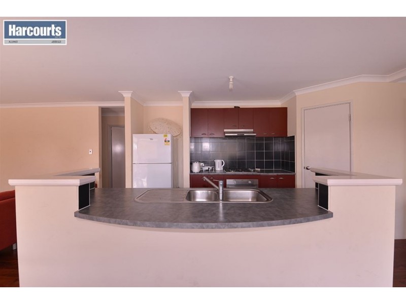 14 Stanbroke Turn, Carramar WA 6031