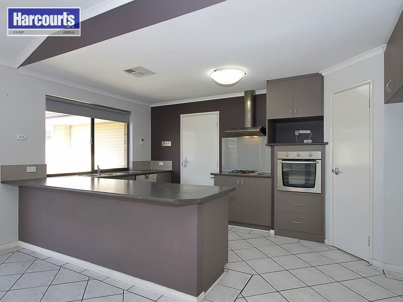 4 Carpenter Chase, Wanneroo WA 6065