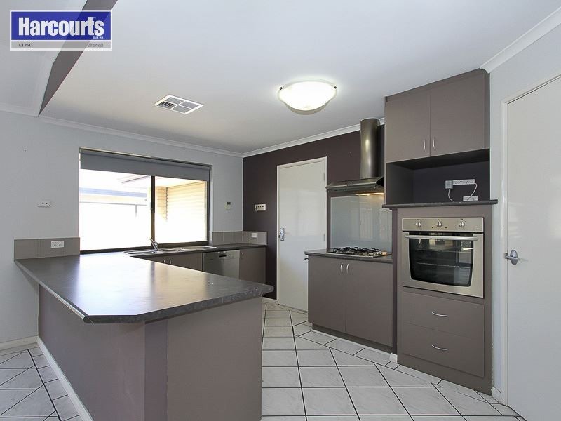4 Carpenter Chase, Wanneroo WA 6065