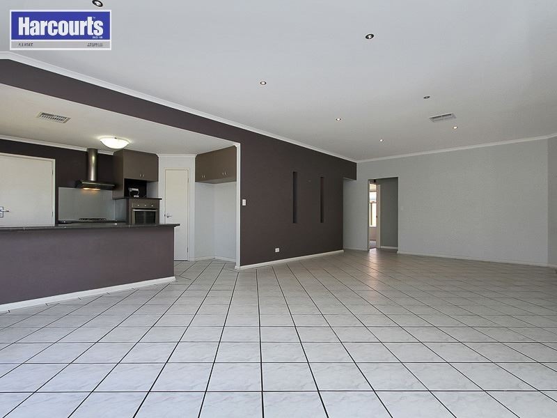 4 Carpenter Chase, Wanneroo WA 6065