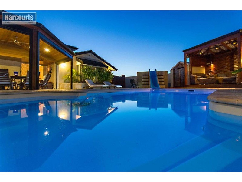 1 Crew Court, Ocean Reef WA 6027