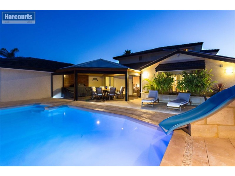 1 Crew Court, Ocean Reef WA 6027