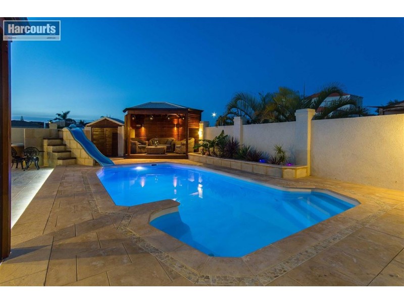 1 Crew Court, Ocean Reef WA 6027