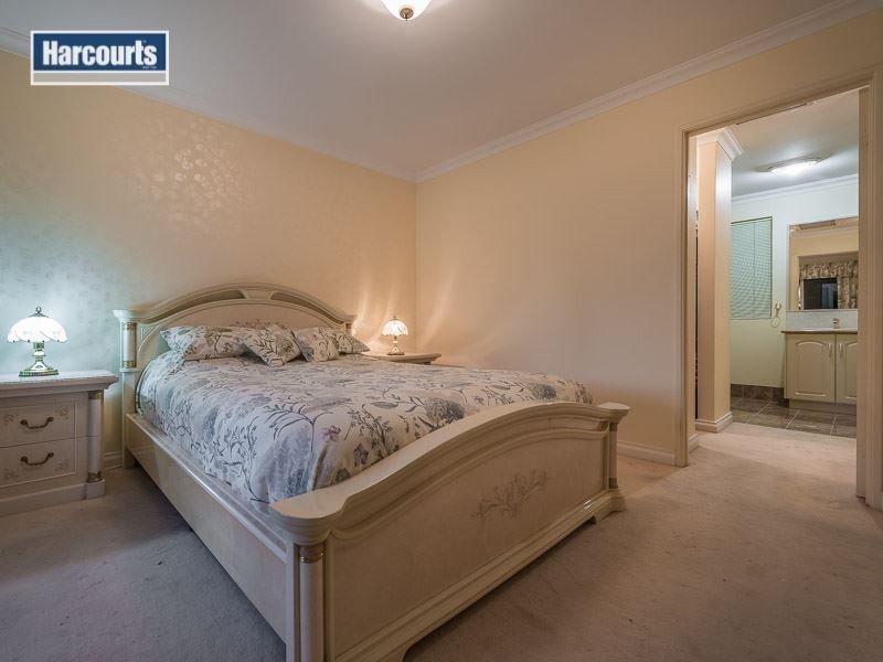 26 Woodlake Retreat, Kingsley WA 6026