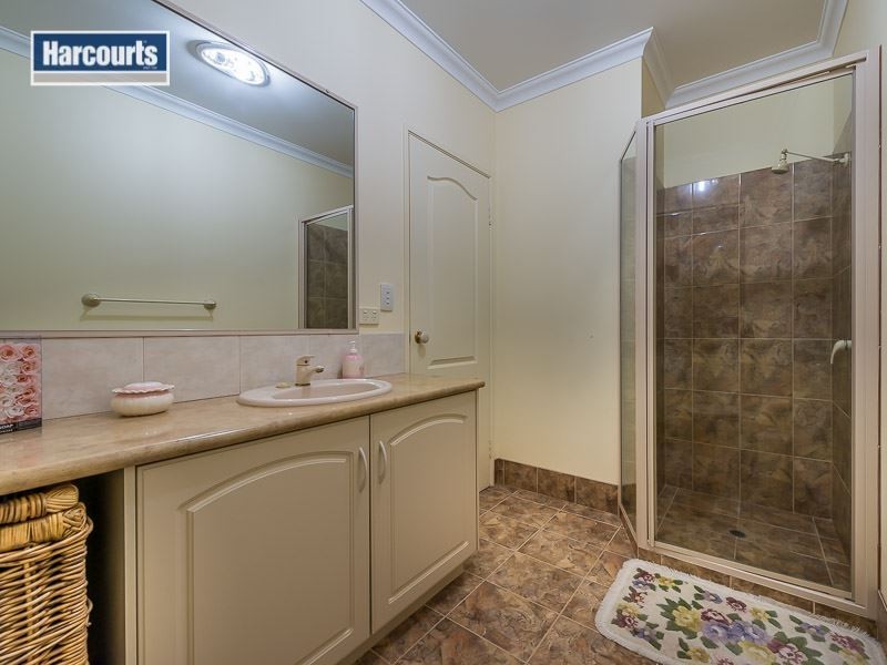 26 Woodlake Retreat, Kingsley WA 6026