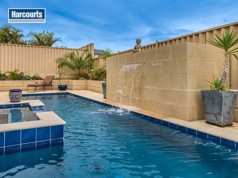 7 St Lucia Road, Iluka WA 6028