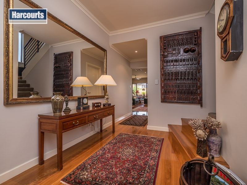 7 St Lucia Road, Iluka WA 6028