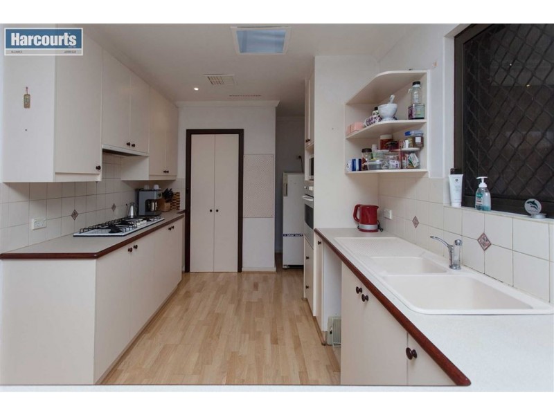 8 Granadilla Street, Duncraig WA 6023