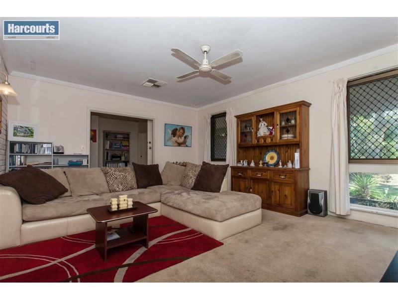 8 Granadilla Street, Duncraig WA 6023