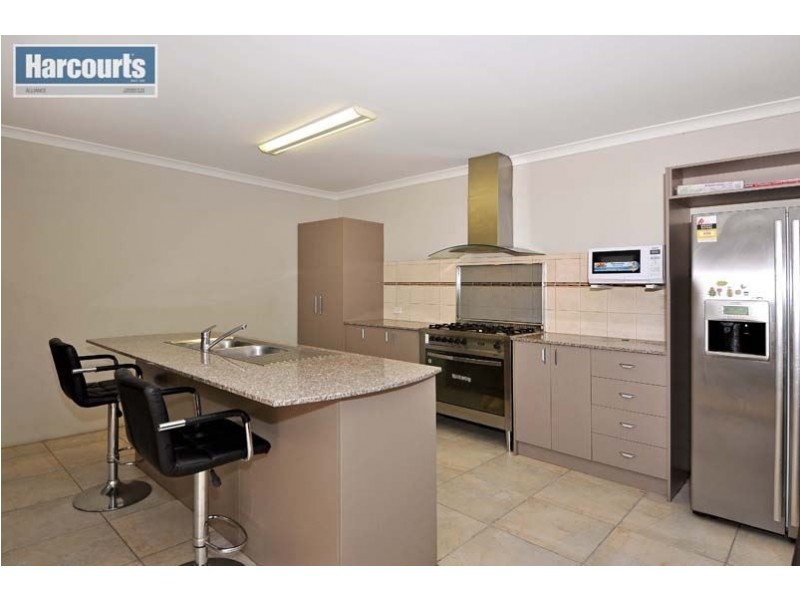 84 Bethwyn Circuit, Madeley WA 6065