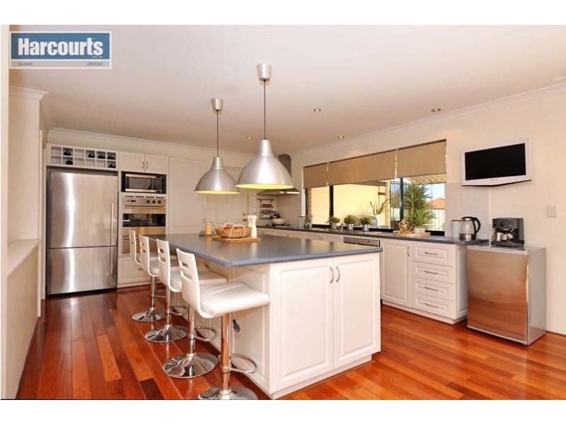 34 Wishaw Loop, Kinross WA 6028