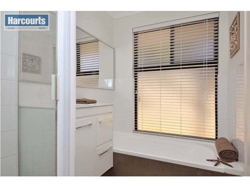 34 Wishaw Loop, Kinross WA 6028