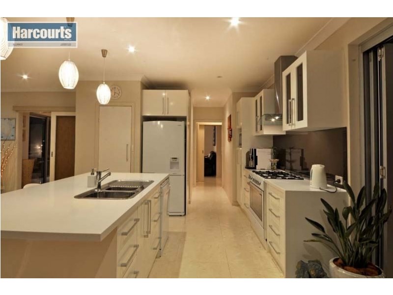 7 Iluka Avenue, Mullaloo WA 6027