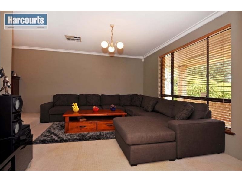 70 Balanus Way, Heathridge WA 6027