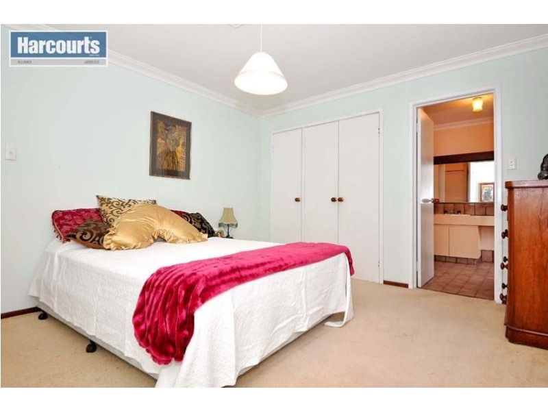 135 Caridean Street, Heathridge WA 6027