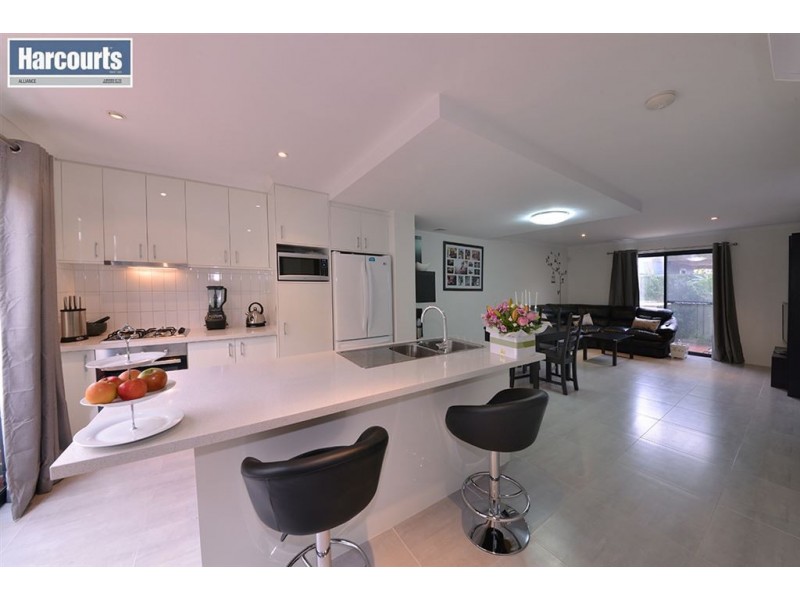 14/40 Hollins Bend, Madeley WA 6065