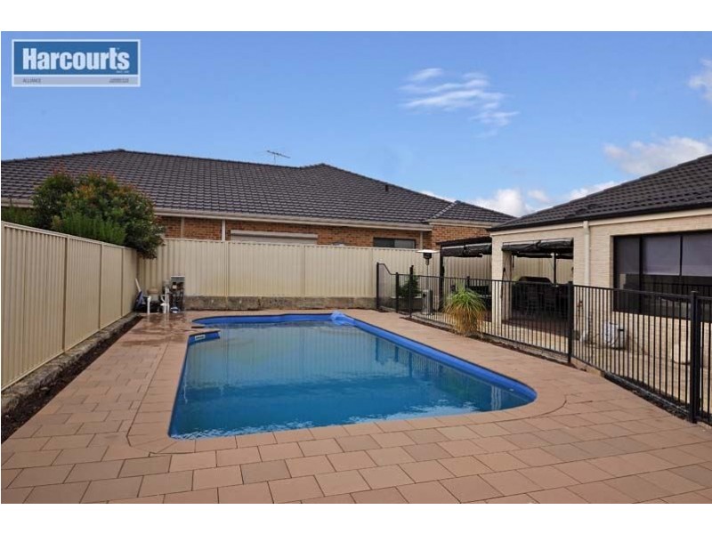 32 Bramley Loop, Madeley WA 6065
