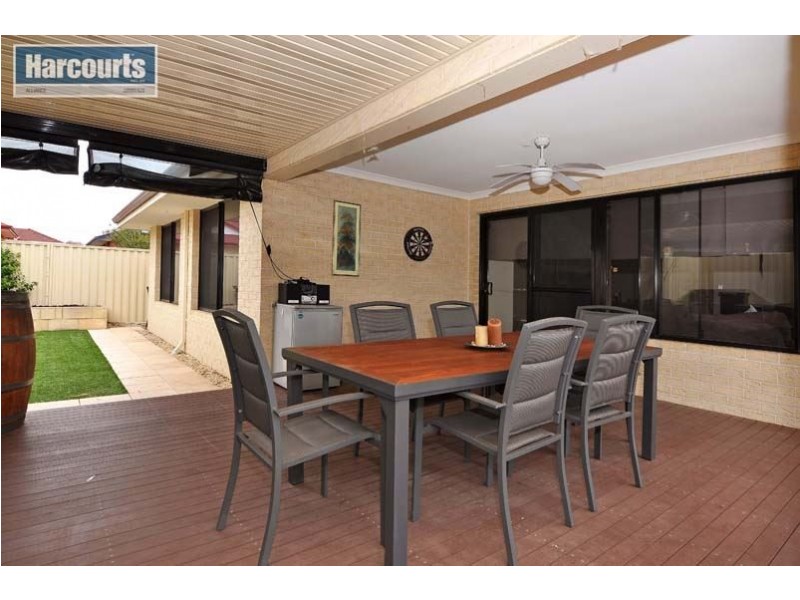 32 Bramley Loop, Madeley WA 6065