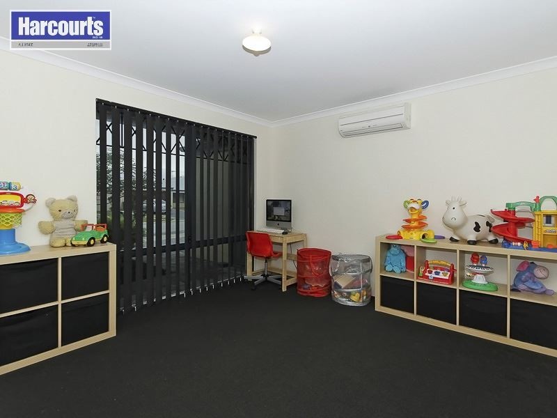 19 Compar Road, Banksia Grove WA 6031