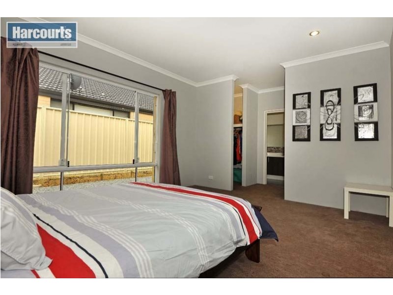 6 Rail Drive, Tapping WA 6065