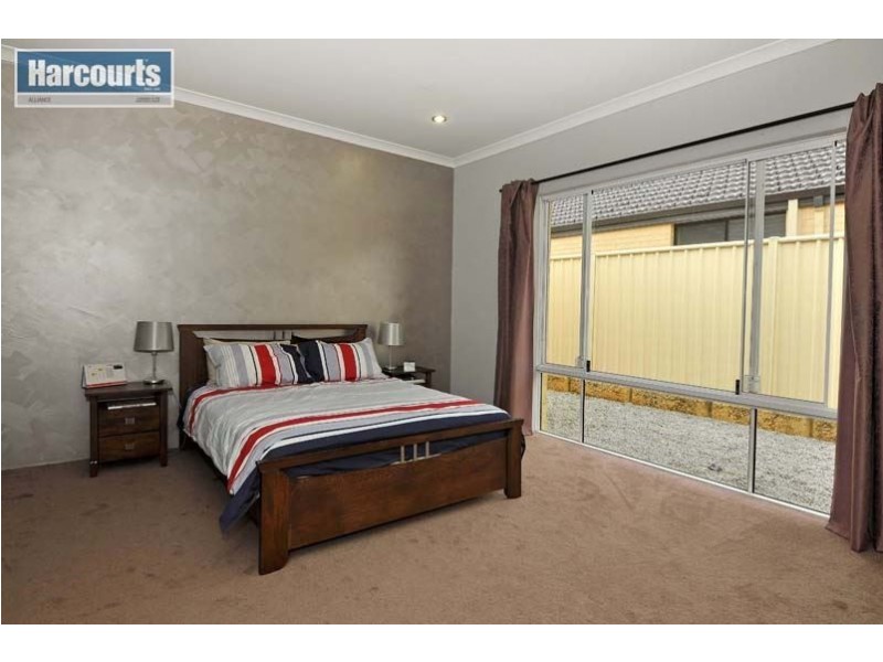 6 Rail Drive, Tapping WA 6065