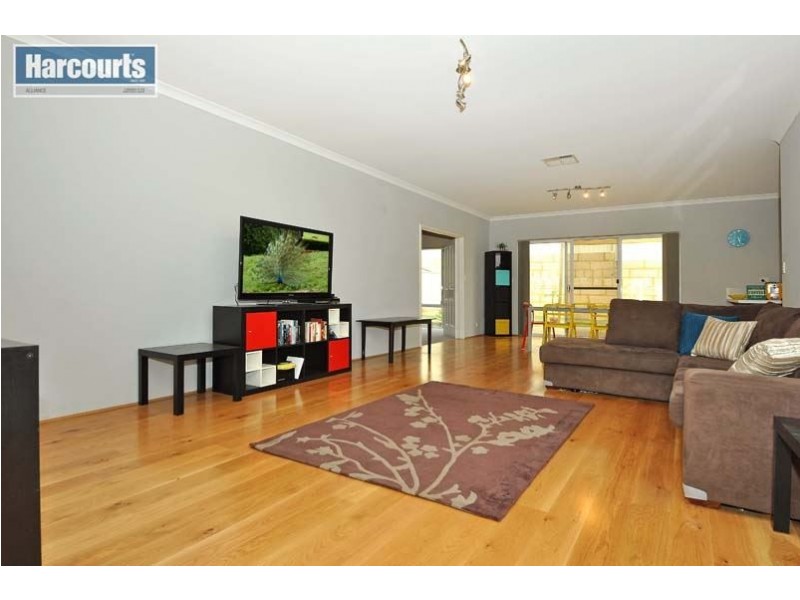 6 Rail Drive, Tapping WA 6065