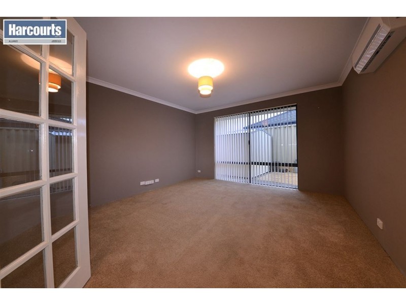 4 Beecroft Mews, Ridgewood WA 6030