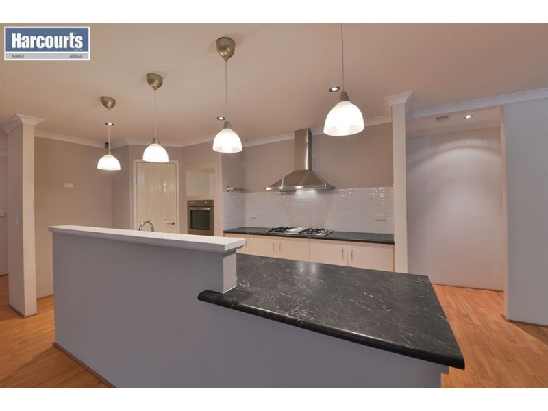 4 Beecroft Mews, Ridgewood WA 6030